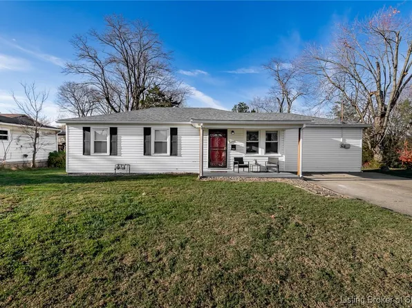 395 High Street, Charlestown, IN 47111