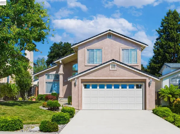 5133 Madison Ln, Castro Valley, CA 94546