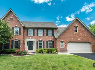 563 Mayfair Ln, Naperville, IL 60565