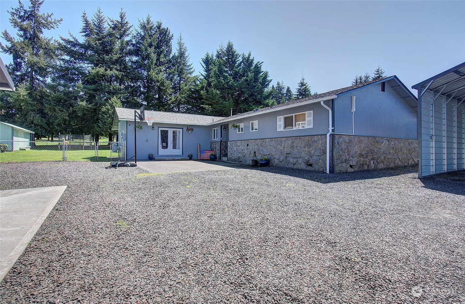 109 Studebaker Place photo 1