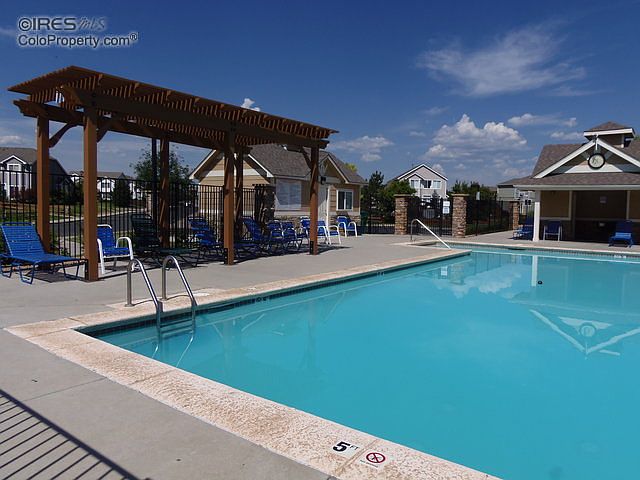 Community pool