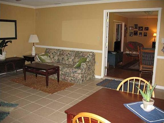 5th image of 4361 Knob Hill Dr