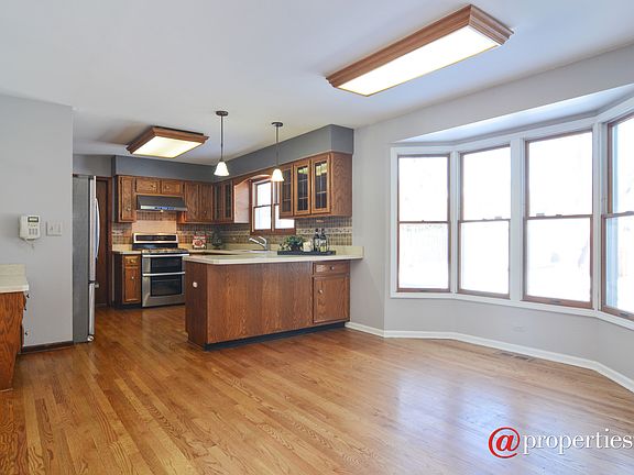 Kitchen / Breakfast Room