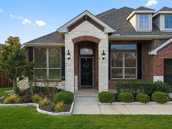 3rd image of 1765 Amalfi Dr
