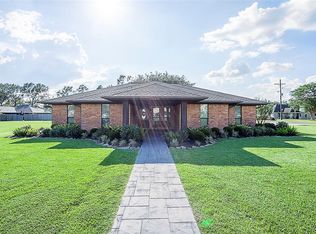191 Poinsettia St, Bridge City, TX 77611