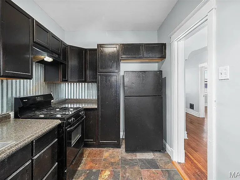 4710 Delor St #2W — Photo 11