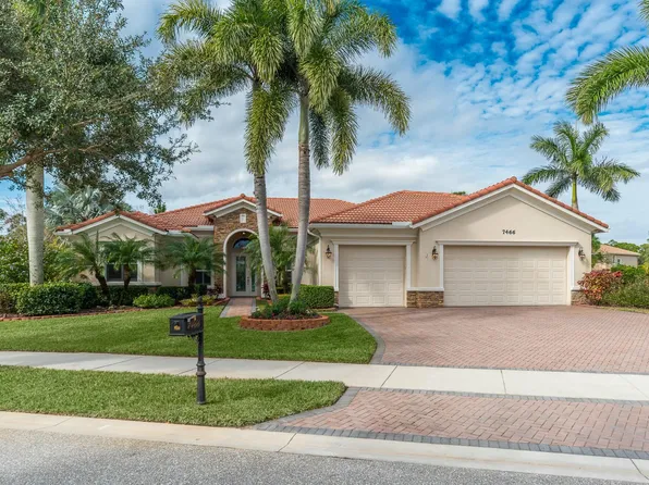7466 SE Belle Maison Drive, Stuart, FL 34997