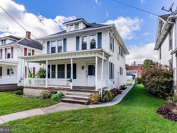 3rd image of 420 N College St