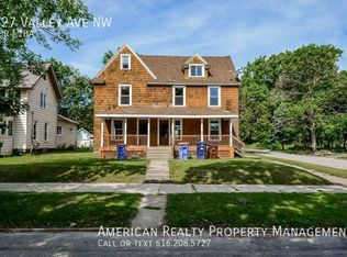 227 Valley Ave NW, Grand Rapids, MI 49504