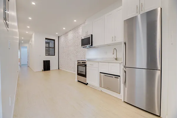 Rented by REAL New York | media 3