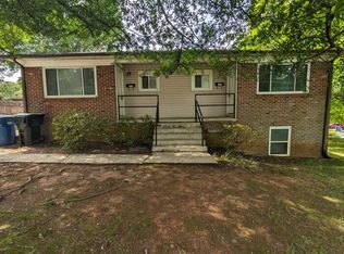 833 4th Ave SW, Hickory, NC 28602