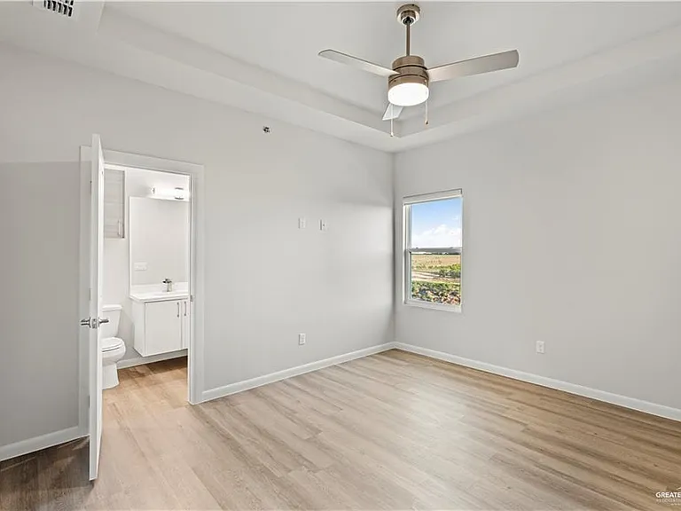 3500 Vanessa Ln #7 — Photo 8