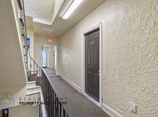 5617 La Mirada Ave APT 303, Los Angeles, CA