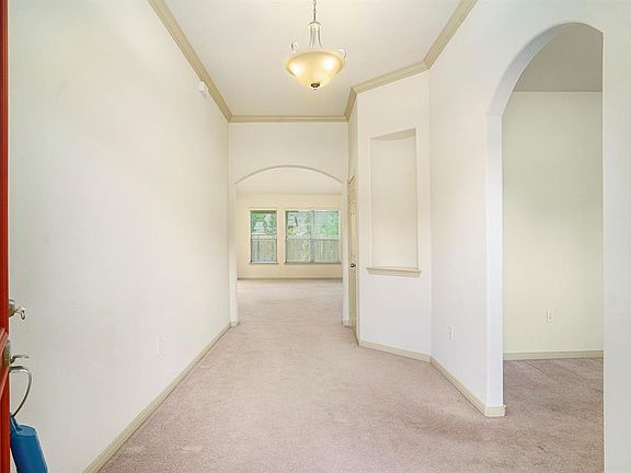 4th image of 1990 Brentwood Dr