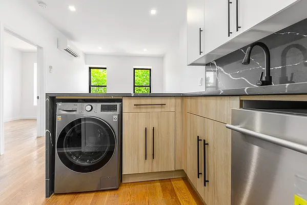 Rented by Avenues Real Estate | media 8