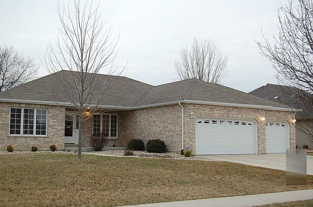 1st image of 528 Bethany Dr
