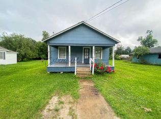 407 S Knapp St, Iowa, LA 70647