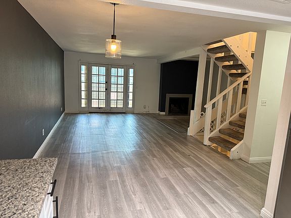 3rd image of 2851 Calle Del Oro