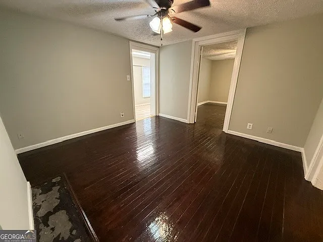 331 W Walton St — Photo 8