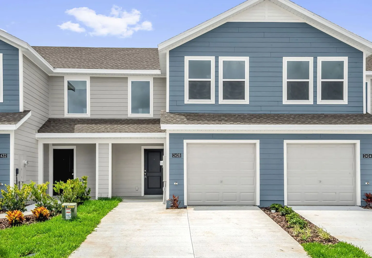 3 bed, 2.5 bath, 1578 sqft, $1,900 — Photo 2