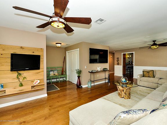 5th image of 66 Canterbury Ln