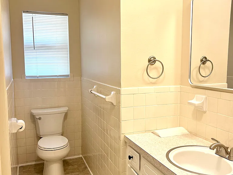 1817 W Wyandotte Ave — Photo 12