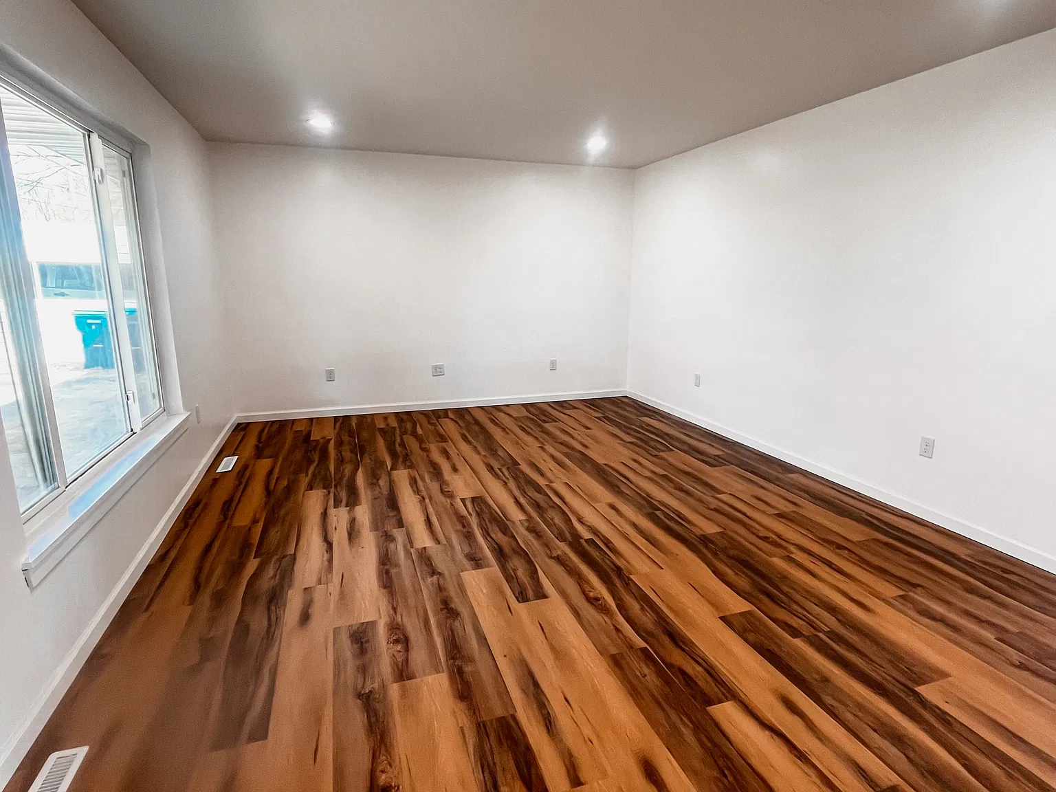 310 N Missouri - 1 — Photo 4