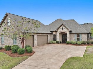905 Topaz Ct, Flowood, MS 39232