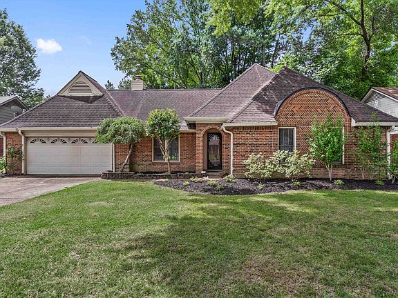2nd image of 7009 Rocky Creek Dr