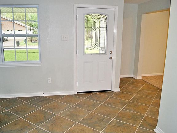 2nd image of 442 Elder Glen Dr