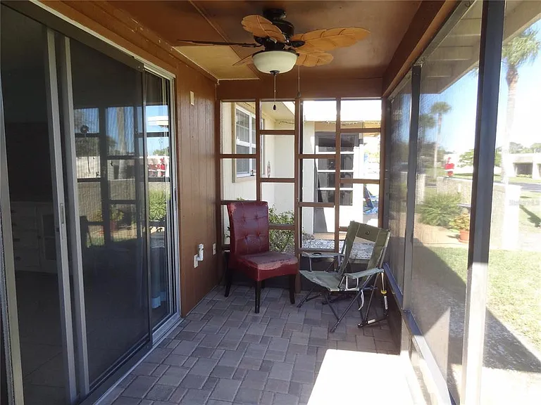 11135 Carriage Hill Dr #3 — Photo 21