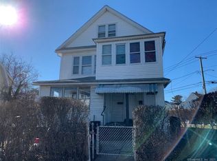 1421 Kossuth St, Bridgeport, CT 06608