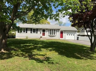 99 Parkhurst Rd, Warwick, RI 02889