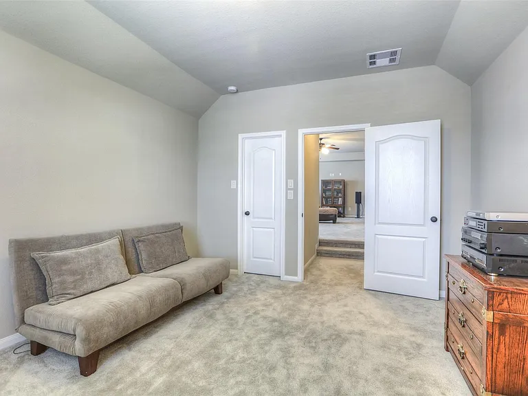 8106 Little Scarlet St — Photo 16