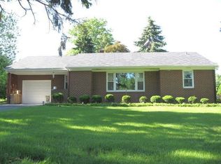 921 E 7th St, Lockport, IL 60441