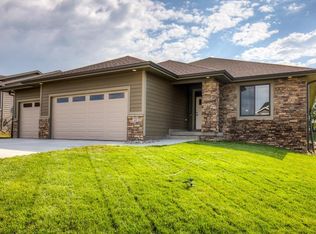 365 NE 77th Ct, Pleasant Hill, IA 50327
