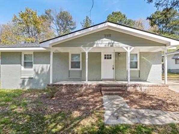 613 Grantland Dr, Raleigh, NC 27610