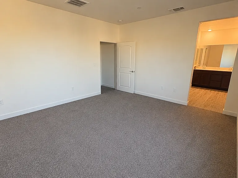 2453 Buzz Aldrin Way — Photo 41