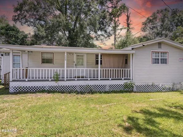308 Governor Mouton St, Saint Martinville, LA 70582