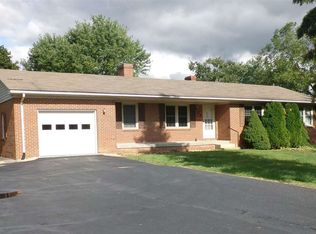 79 Chestnut Ridge Rd, Staunton, VA 24401