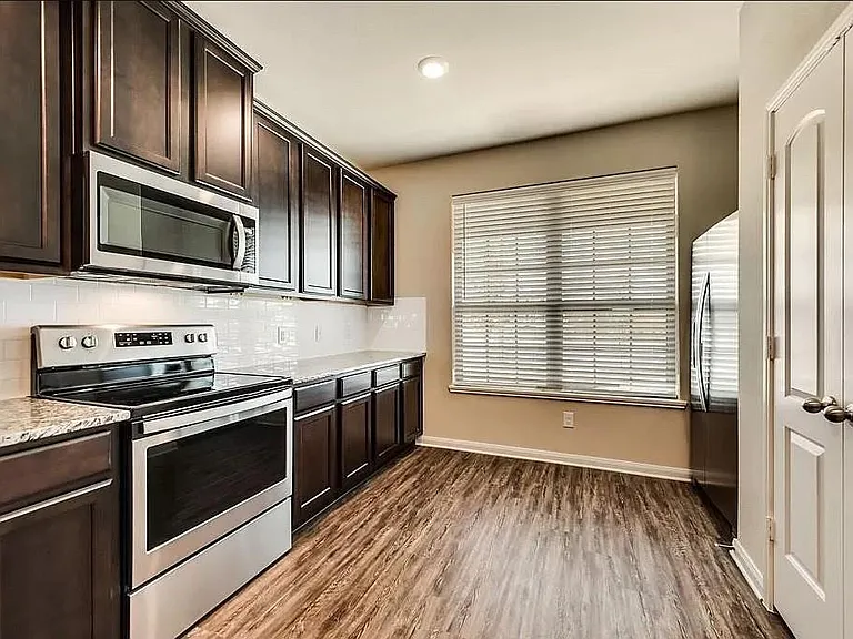 5308 Songbird Trl — Photo 6