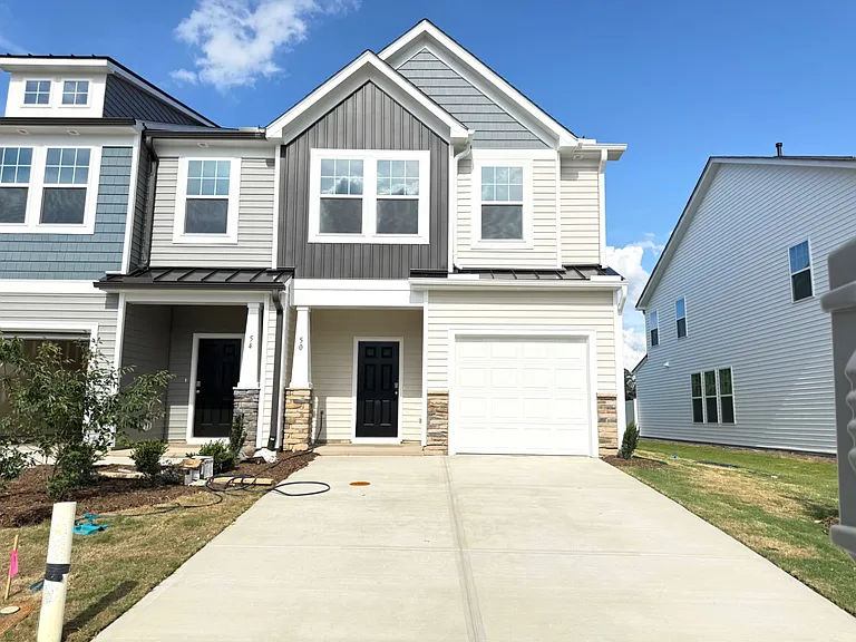 50 Amaryllis Ln — Photo 2