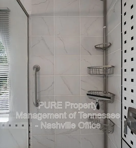 136 E Hbr — Photo 24