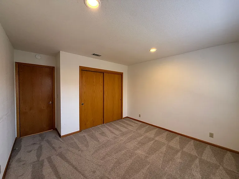 1470 Mercer Ct — Photo 39