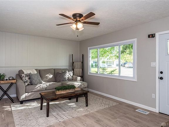 5th image of 1074 Stewart Ave