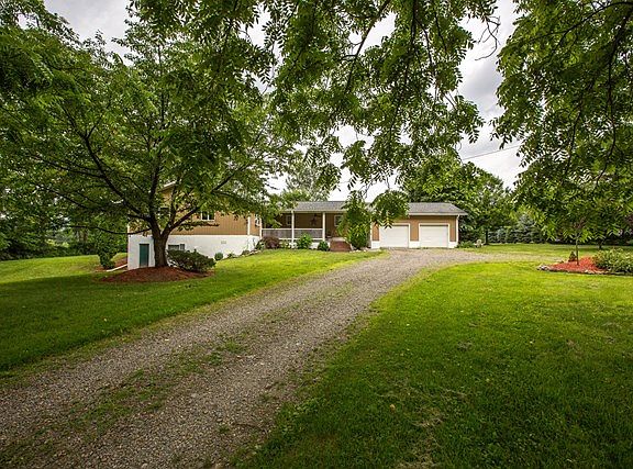 2nd image of 15 Ben Hill Dr