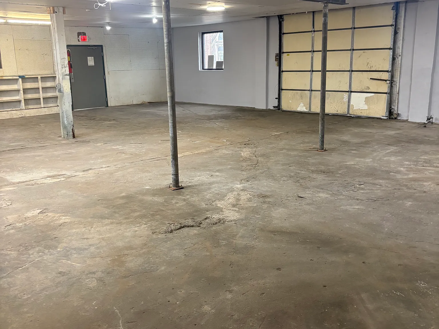 Studio, 1735 sqft, $1,300 — Photo 3