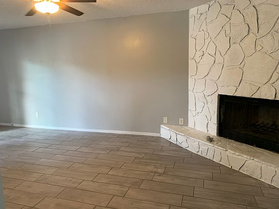 2nd image of 7104 Tippin Ave APT A