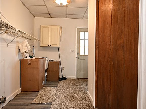 3rd image of 42 Kennedy Rd