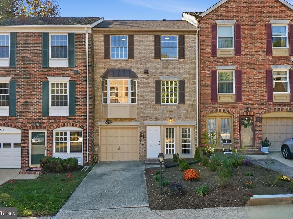 1st image of 10932 Pebble Run Dr